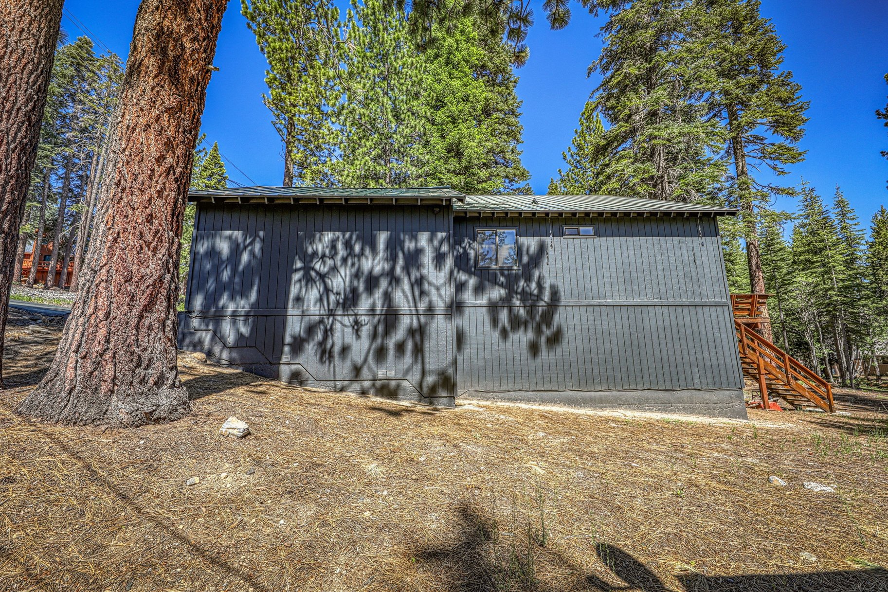  DESIRABLE TAHOE DONNER LOCATION - 物件實景