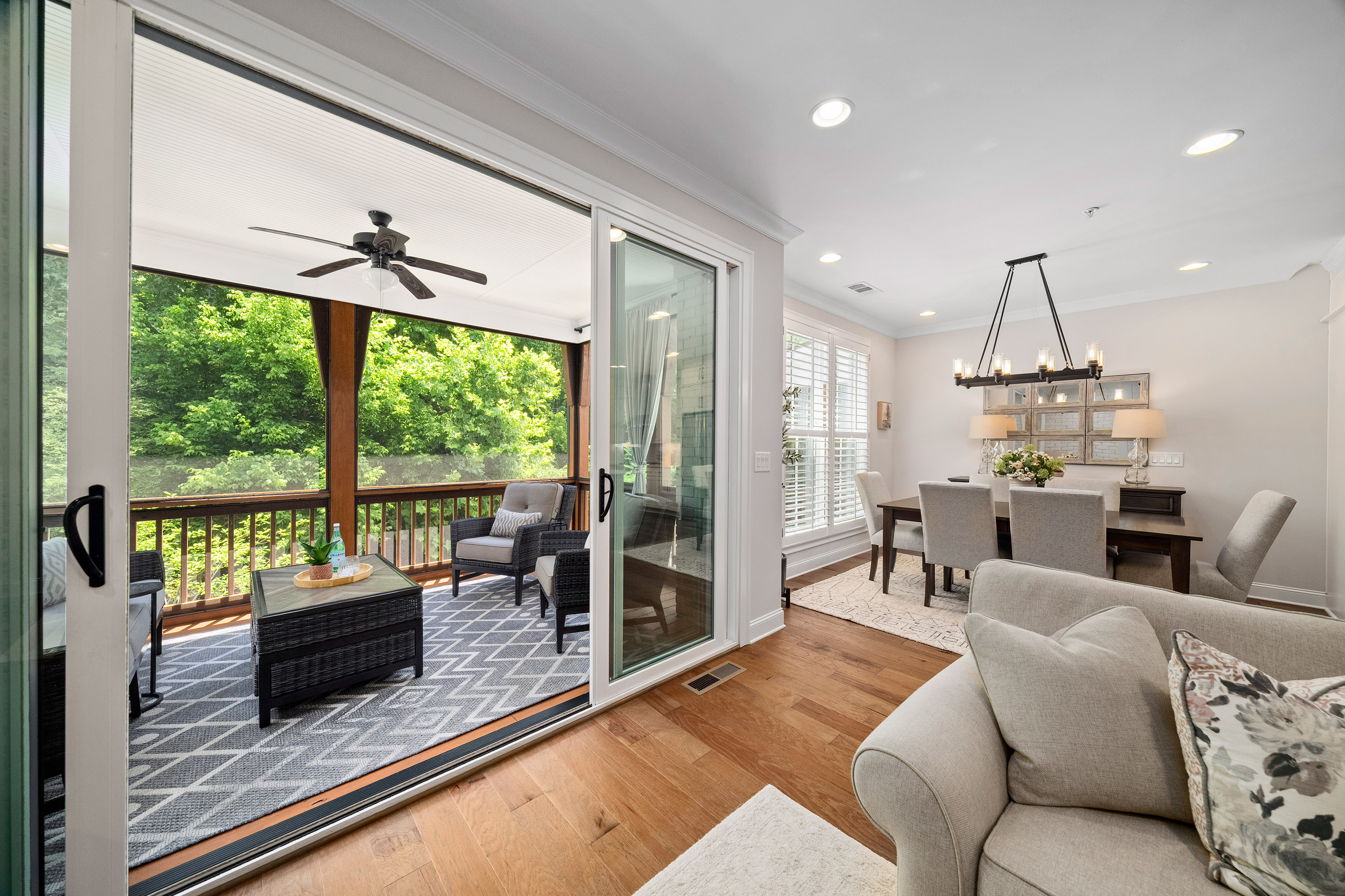 Designer Townhome in One of Alpharetta