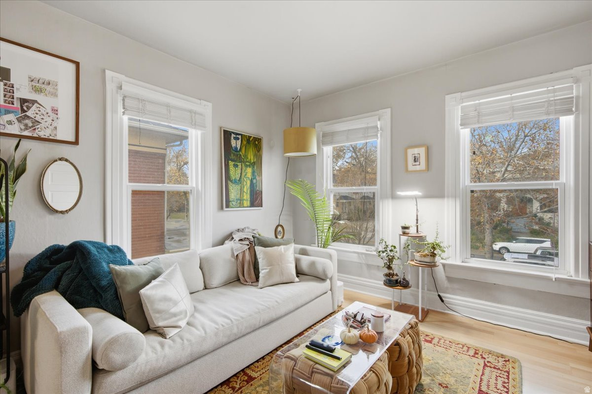 Salt Lake City, Utah, 84103, United States, 5 Bedrooms Bedrooms, ,Residential,For Sale,2003119