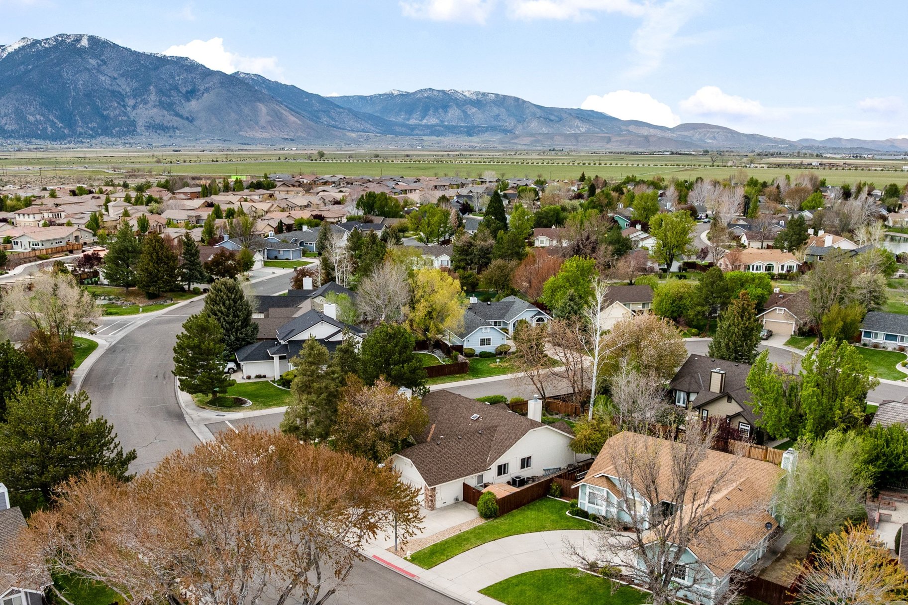  Windhaven Home with Designer Kitchen and Extensive Upgrades - 物件實景