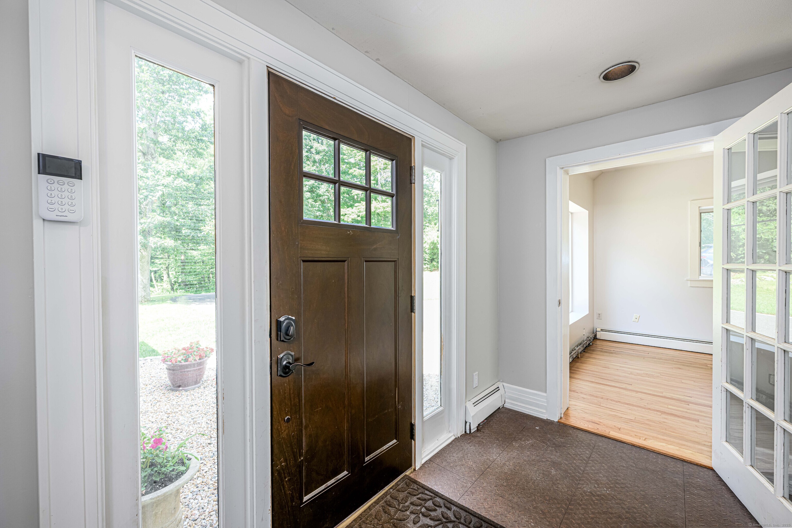 Bethany, Connecticut, 06524, United States, 4 Bedrooms Bedrooms, ,4 BathroomsBathrooms,Residential,For Sale,1911877