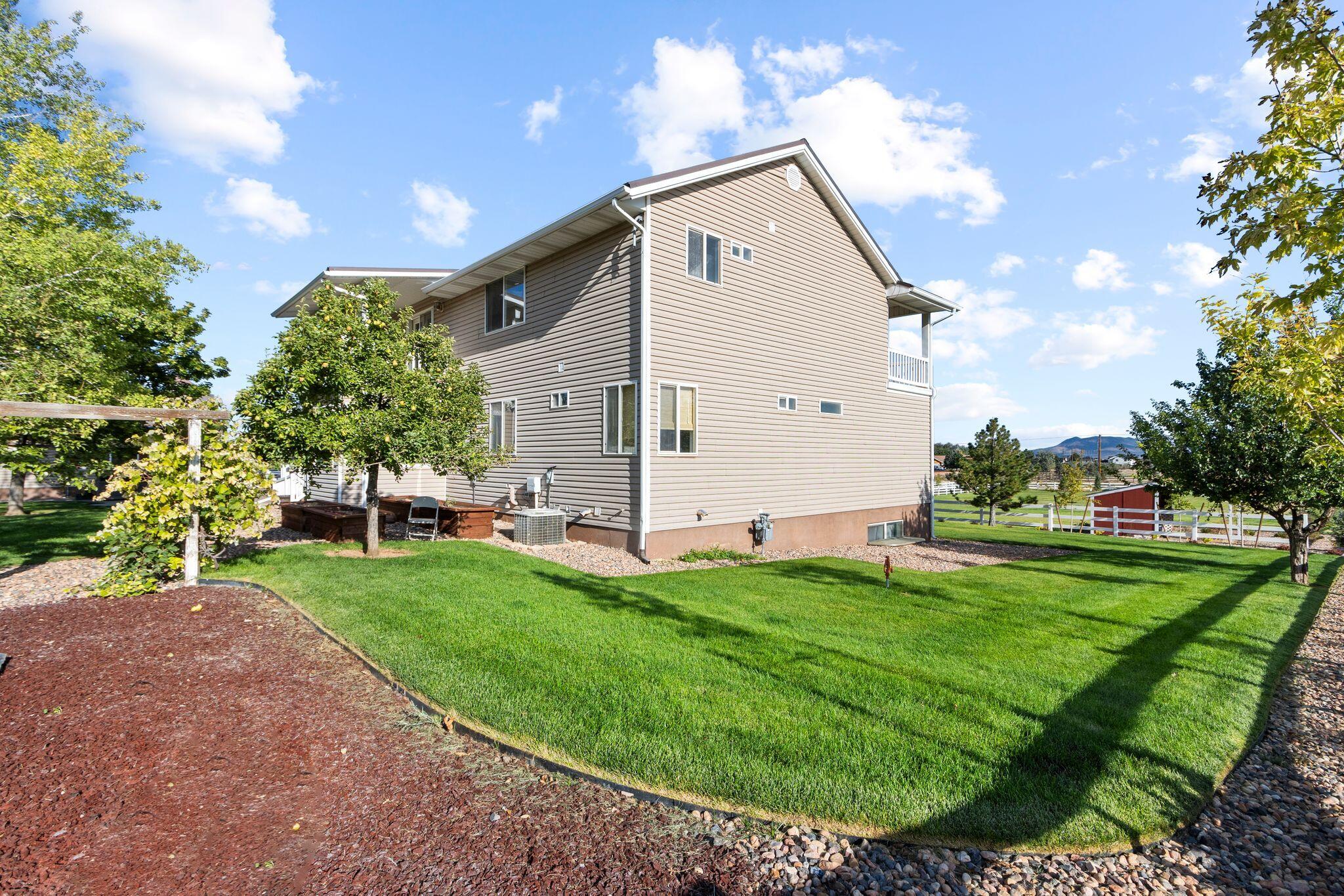 Parowan, Utah, 84761, United States, 6 Bedrooms Bedrooms, ,5 BathroomsBathrooms,Residential,For Sale,1995430