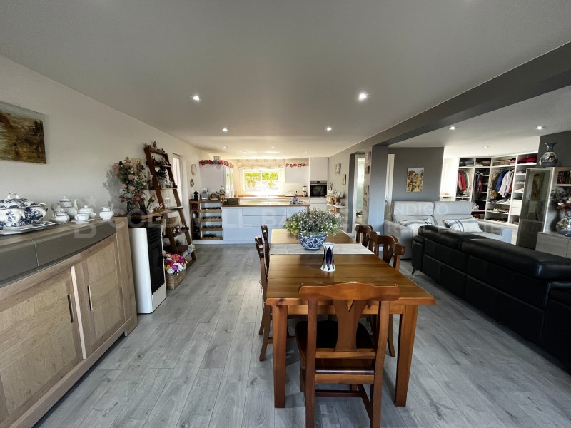 Pontevedra, Vigo, Comesa?a - Matam?, Matam? Pontev, Vigo, Galicia, ES, 4 Bedrooms Bedrooms, ,3 BathroomsBathrooms,Residential,For Sale,Pontevedra, Vigo, Comesa?a - Matam?, Matam? Pontev,1599052