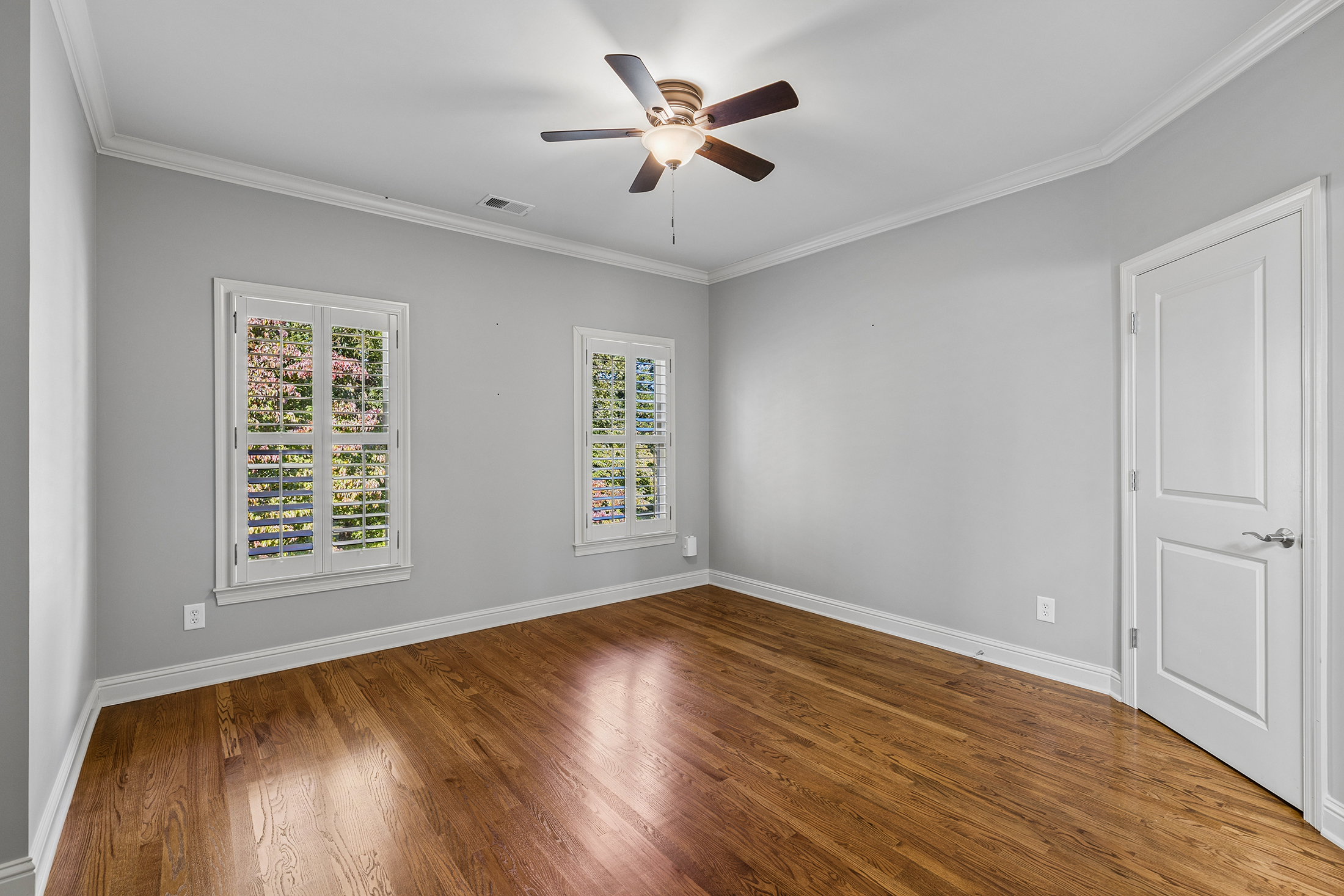  Ideally Located Within One Mile of Roswell’s Beloved Historic Canton Street - 物件實景