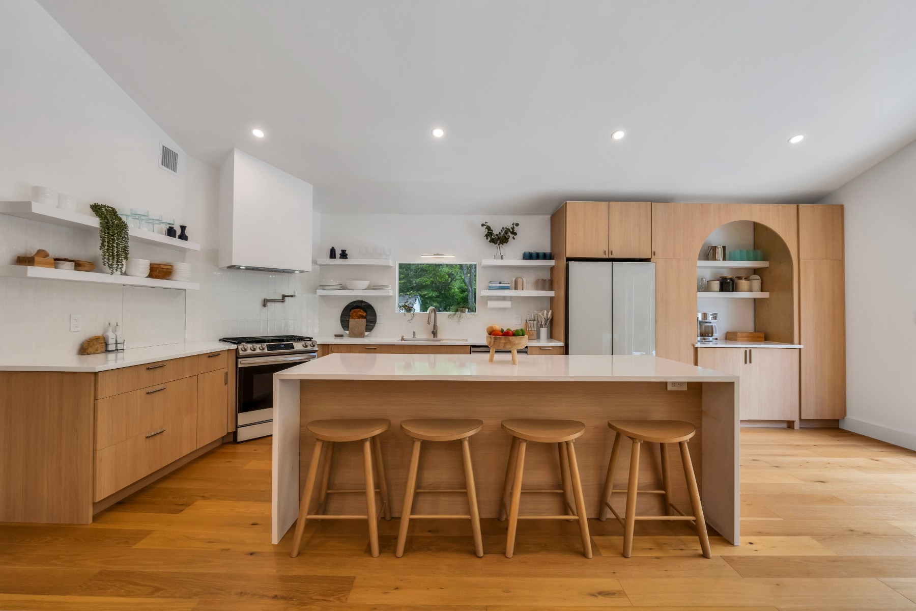  Modern Brand New 2025 Renovation - Stylish Southampton Retreat - 物件實景