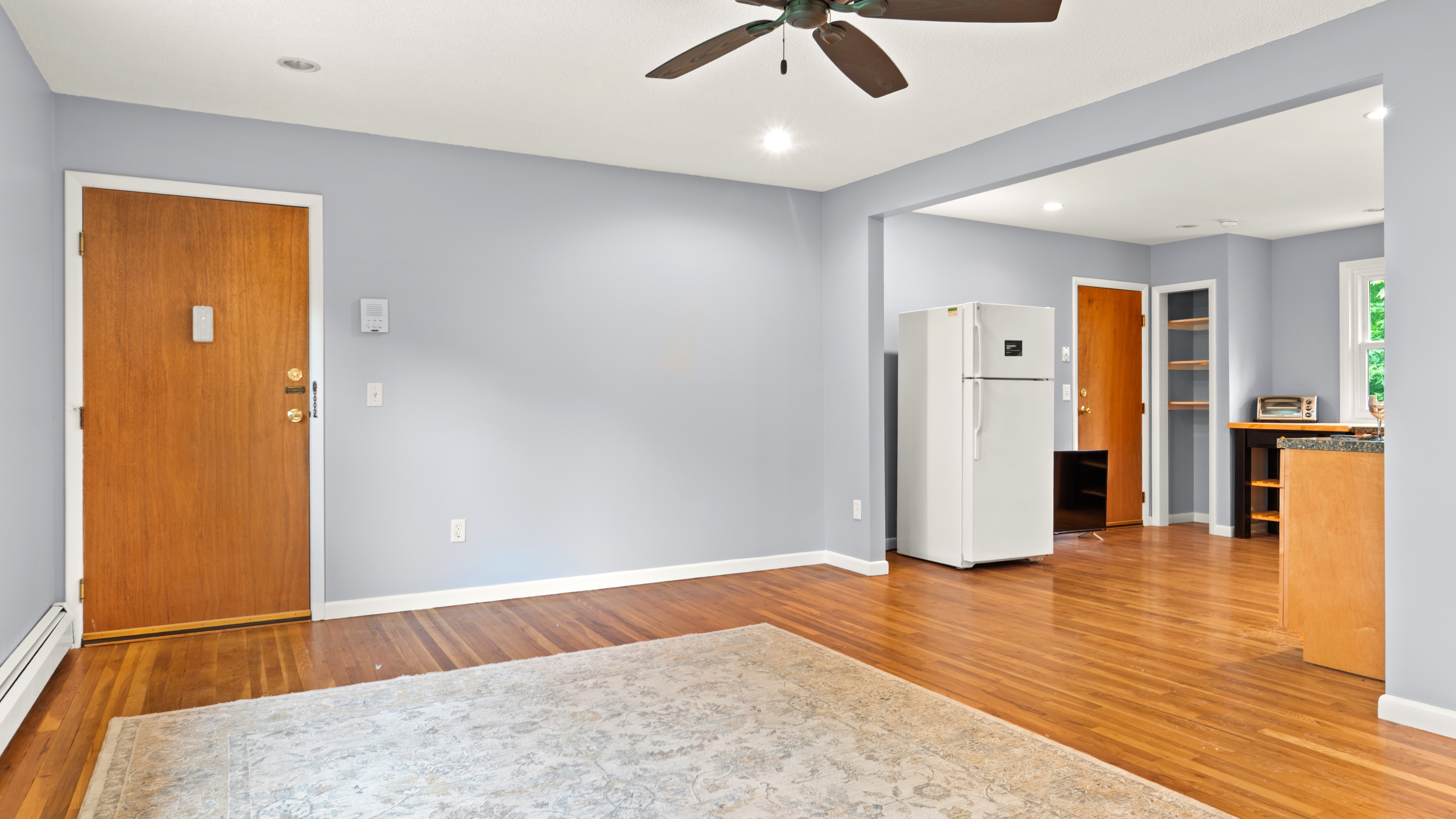  Convenient Lenox Condo - 物件實景