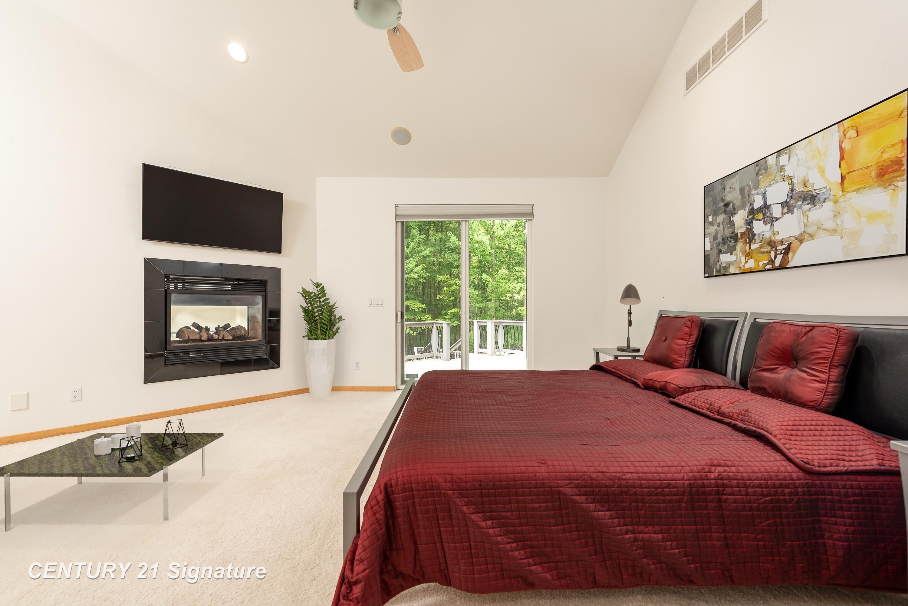 Midland, Michigan, 48642, United States, 4 Bedrooms Bedrooms, ,5 BathroomsBathrooms,Residential,For Sale,2019311