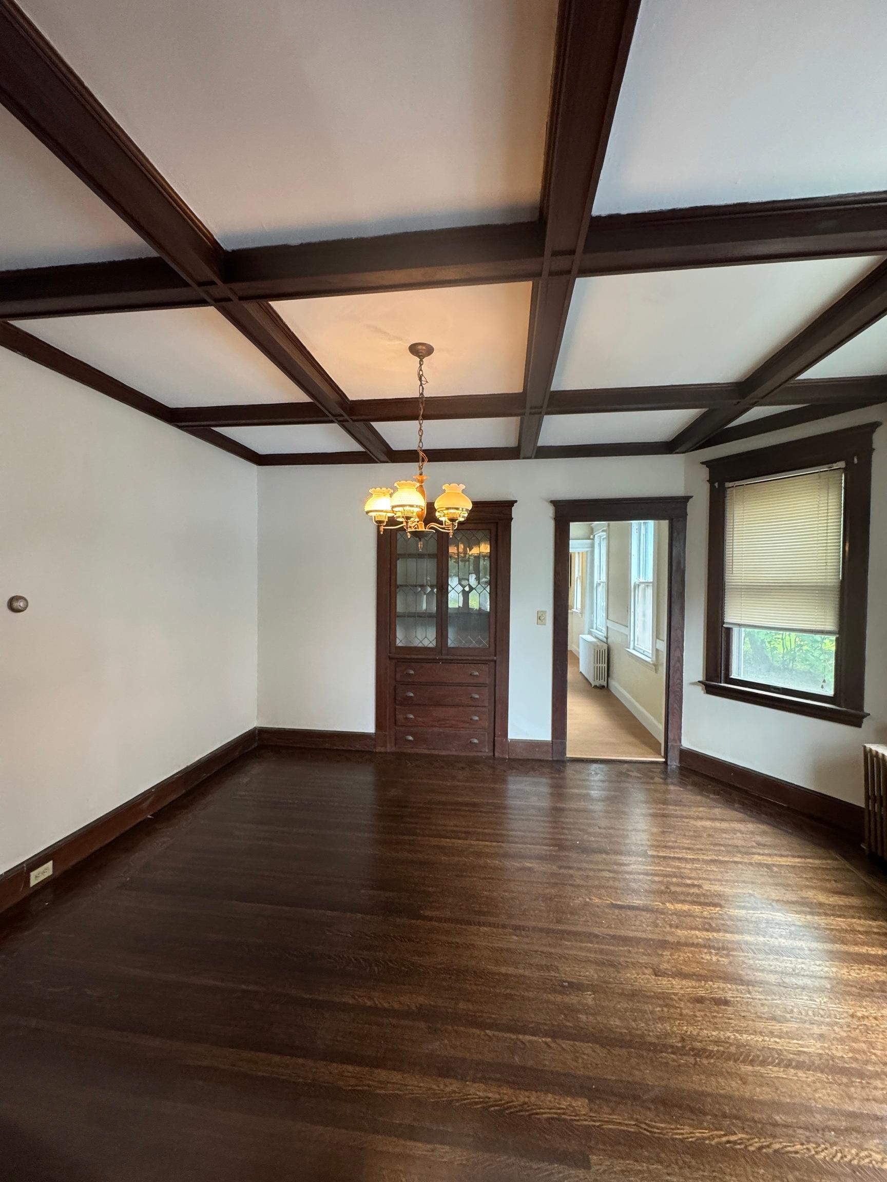 New Haven, Connecticut, 06511, United States, 8 Bedrooms Bedrooms, ,3 BathroomsBathrooms,Residential,For Sale,1992477