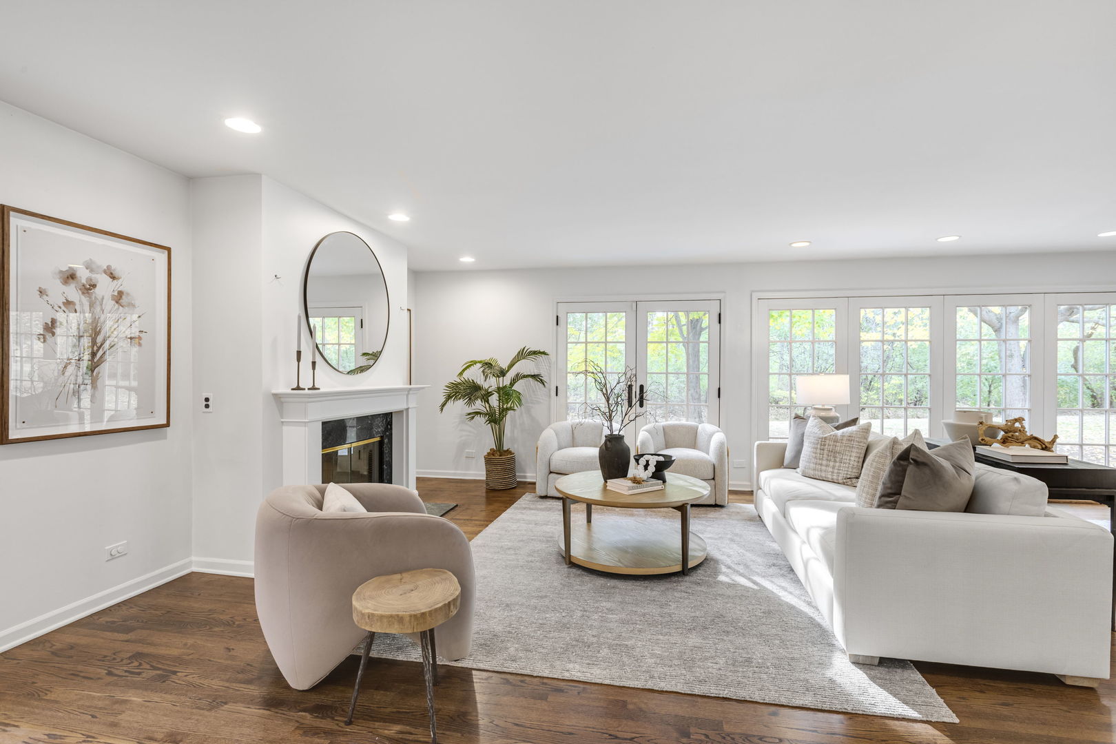 Lake Forest, Illinois, 60045, United States, 4 Bedrooms Bedrooms, ,3 BathroomsBathrooms,Residential,For Sale,1989668