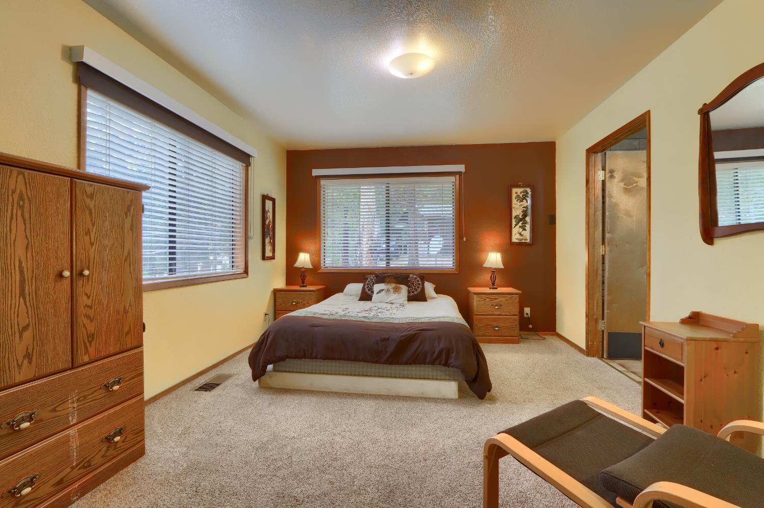 Wawona, California, 95389, United States, 3 Bedrooms Bedrooms, ,2 BathroomsBathrooms,Residential,For Sale,1998030