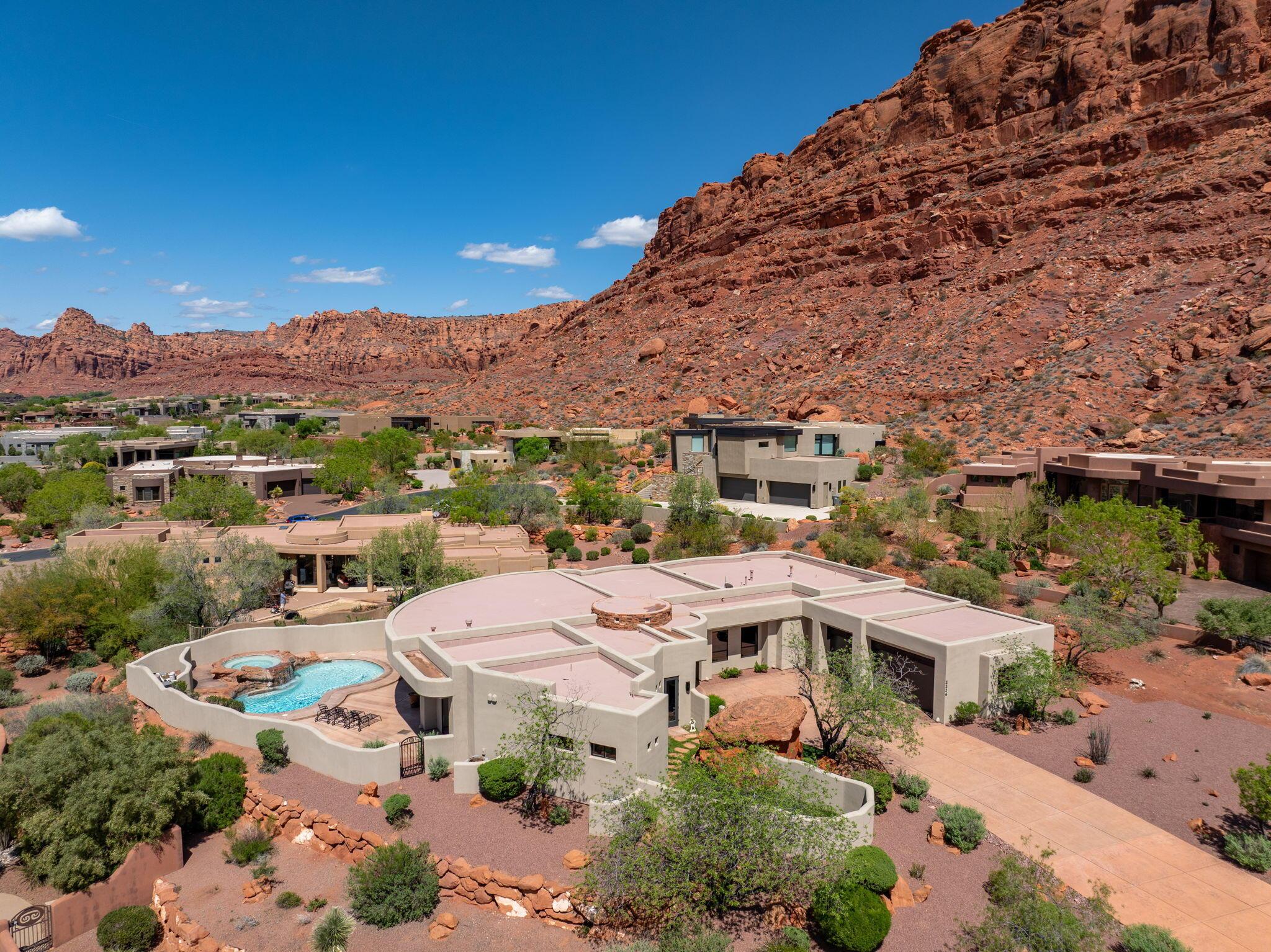 St George, Utah, 84770, United States, 4 Bedrooms Bedrooms, ,5 BathroomsBathrooms,Residential,For Sale,1976696