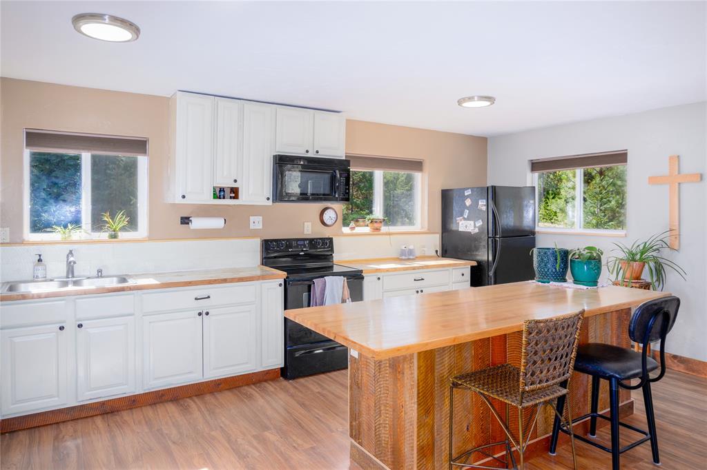 Libby, Montana, 59923, United States, 2 Bedrooms Bedrooms, ,1 BathroomBathrooms,Residential,For Sale,1882084