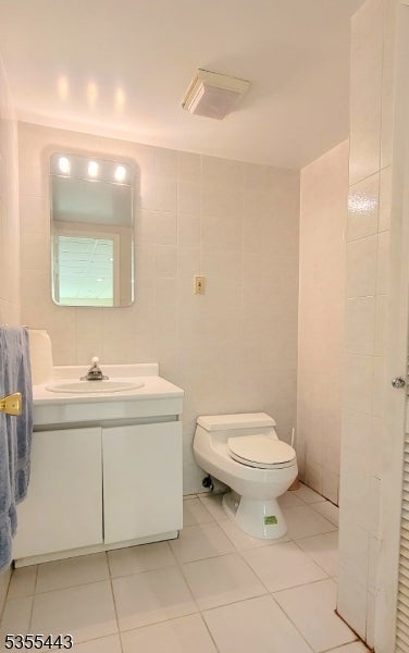 Parsippany-Troy Hills Twp., New Jersey, 07054, United States, 3 Bedrooms Bedrooms, ,3 BathroomsBathrooms,Residential,For Sale,1922065