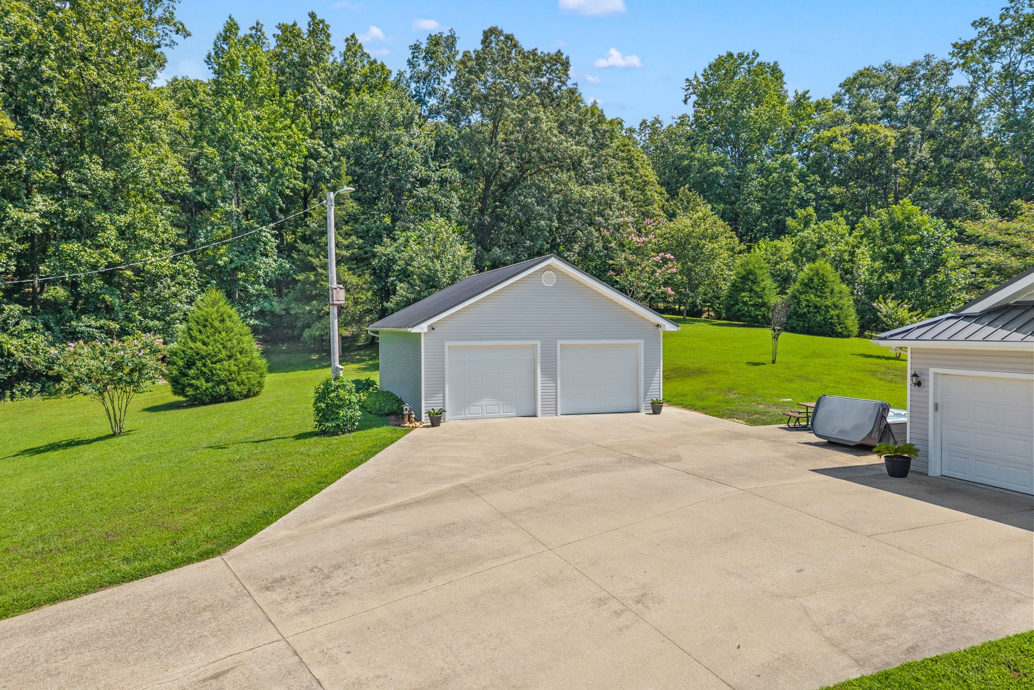 Cadiz, Kentucky, 42211, United States, 4 Bedrooms Bedrooms, ,3 BathroomsBathrooms,Residential,For Sale,1977115
