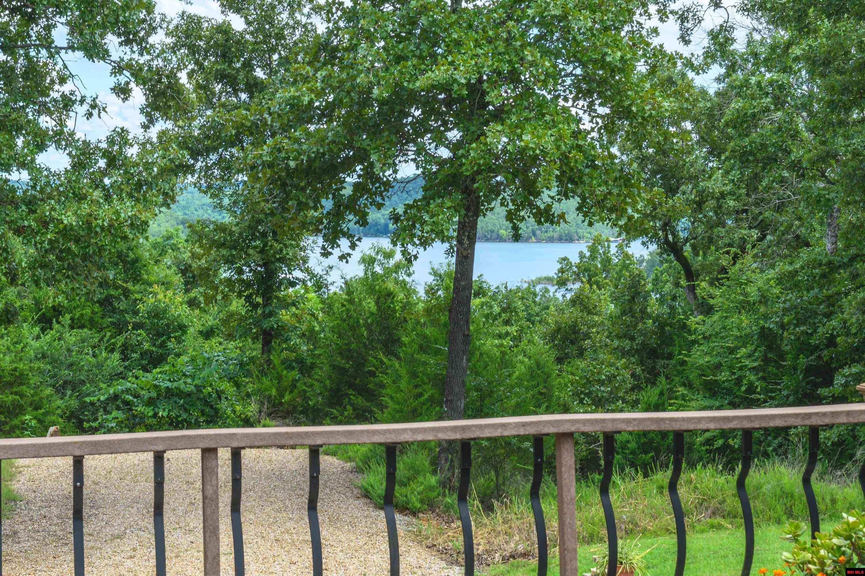 Mountain Home, Arkansas, 72653, United States, 3 Bedrooms Bedrooms, ,3 BathroomsBathrooms,Residential,For Sale,2009721