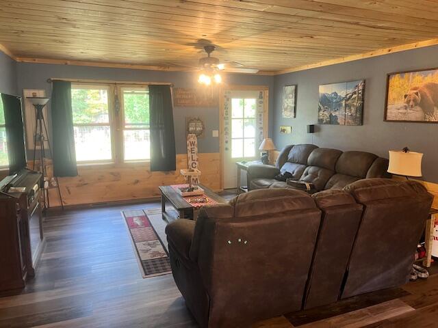 Branch, Michigan, 49402, United States, 5 Bedrooms Bedrooms, ,4 BathroomsBathrooms,Residential,For Sale,1986273
