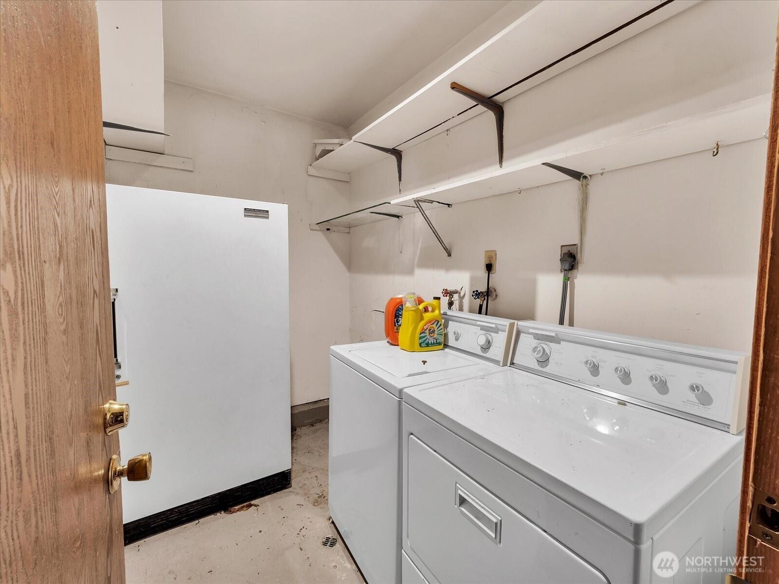 SEATTLE, Washington, 98144, United States, 3 Bedrooms Bedrooms, ,3 BathroomsBathrooms,Residential,For Sale,2000799