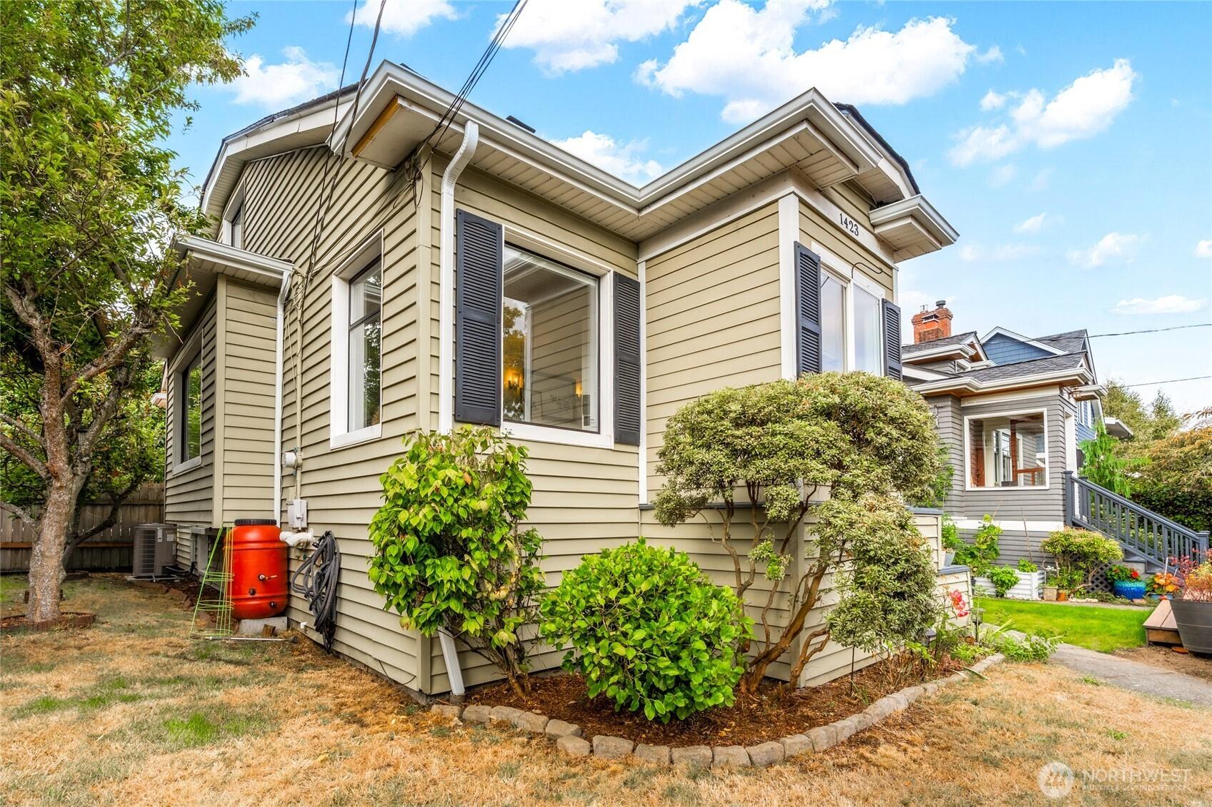 33rd Ave, Seattle, WA 98122