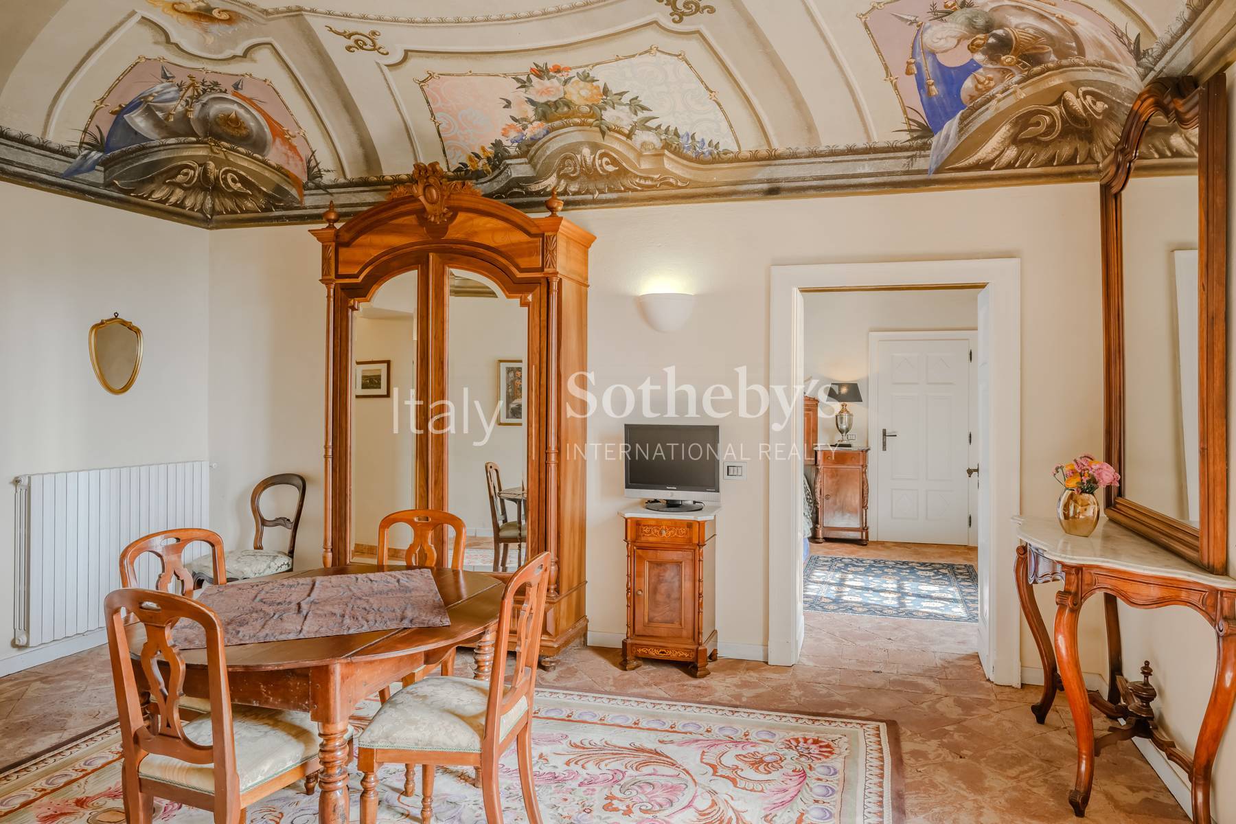  Elegant 18th-Century Villa with Private Park - 物件實景