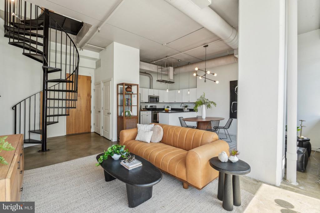 Washington, District of Columbia, 20010, United States, 2 Bedrooms Bedrooms, ,2 BathroomsBathrooms,Residential,For Sale,1943394