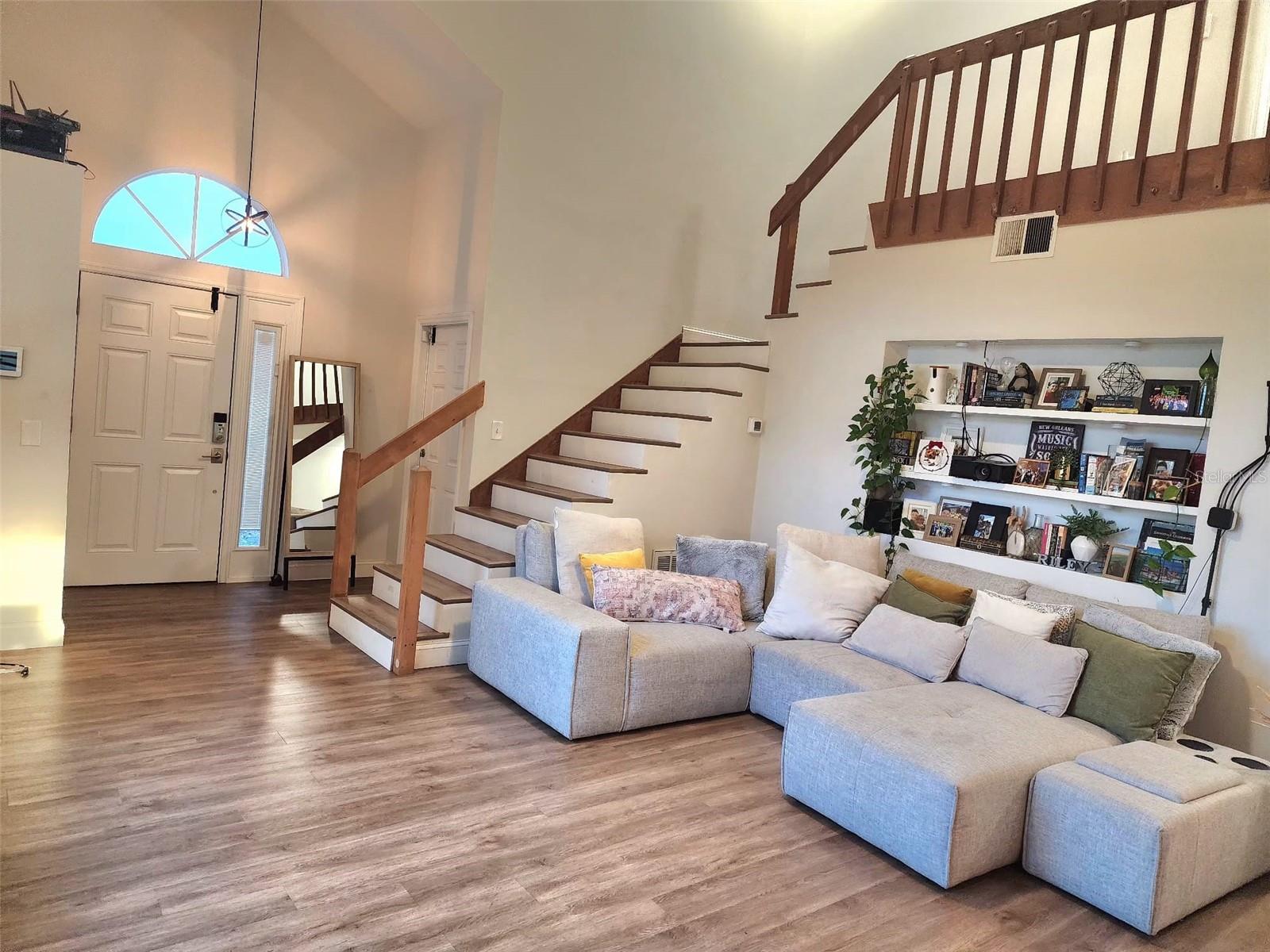 ORLANDO, Florida, 32828, United States, 3 Bedrooms Bedrooms, ,3 BathroomsBathrooms,Residential,For Sale,1942582
