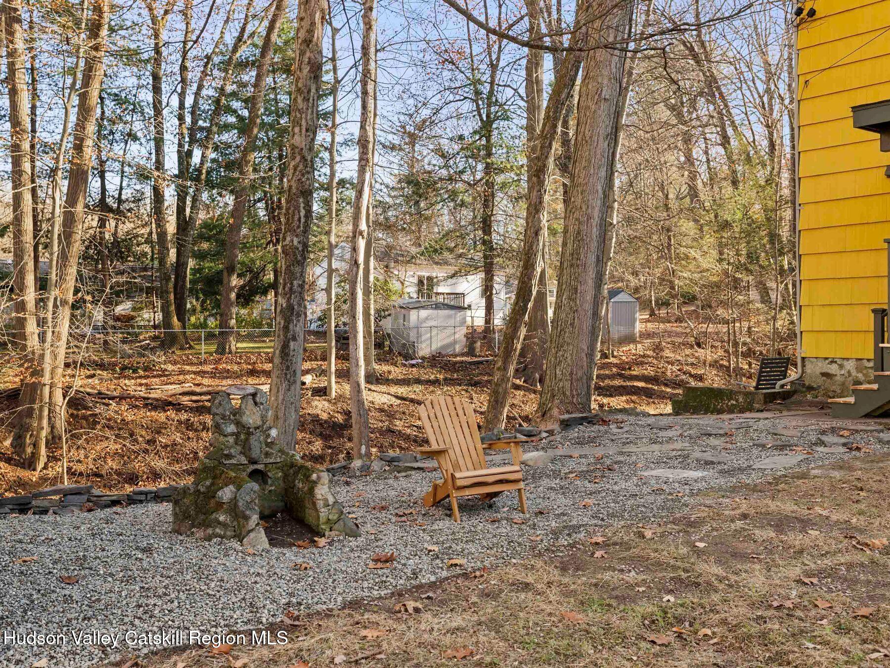 Rosendale, New York, 12472, United States, 3 Bedrooms Bedrooms, ,3 BathroomsBathrooms,Residential,For Sale,1998107