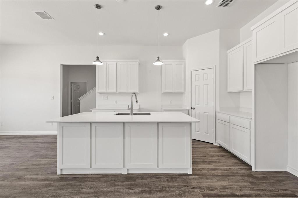Petty, Texas, 75470, United States, 4 Bedrooms Bedrooms, ,4 BathroomsBathrooms,Residential,For Sale,1921073