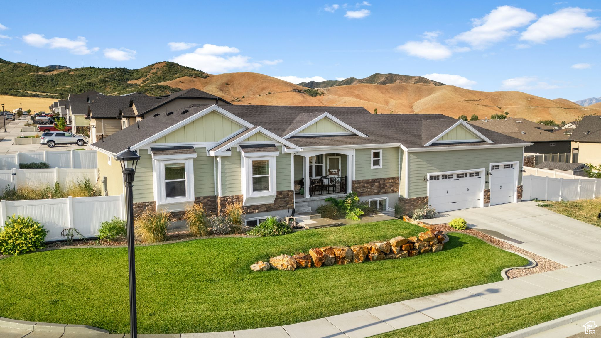 Tooele, Utah, 84074, United States, 5 Bedrooms Bedrooms, ,3 BathroomsBathrooms,Residential,For Sale,1907581