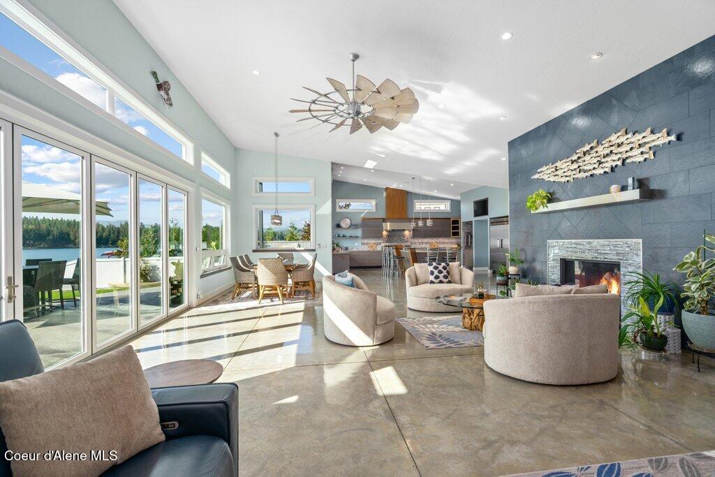 Sandpoint, Idaho, 83864, United States, 4 Bedrooms Bedrooms, ,3 BathroomsBathrooms,Residential,For Sale,1983378