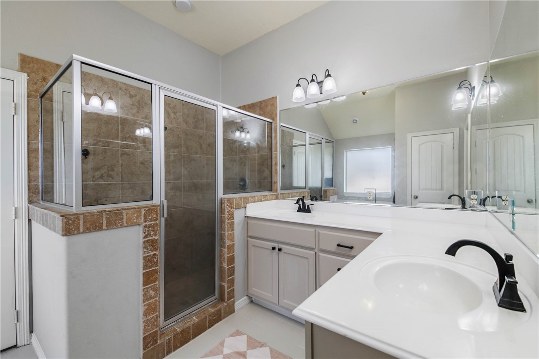 College Station, Texas, 77845, United States, 5 Bedrooms Bedrooms, ,4 BathroomsBathrooms,Residential,For Sale,1979920