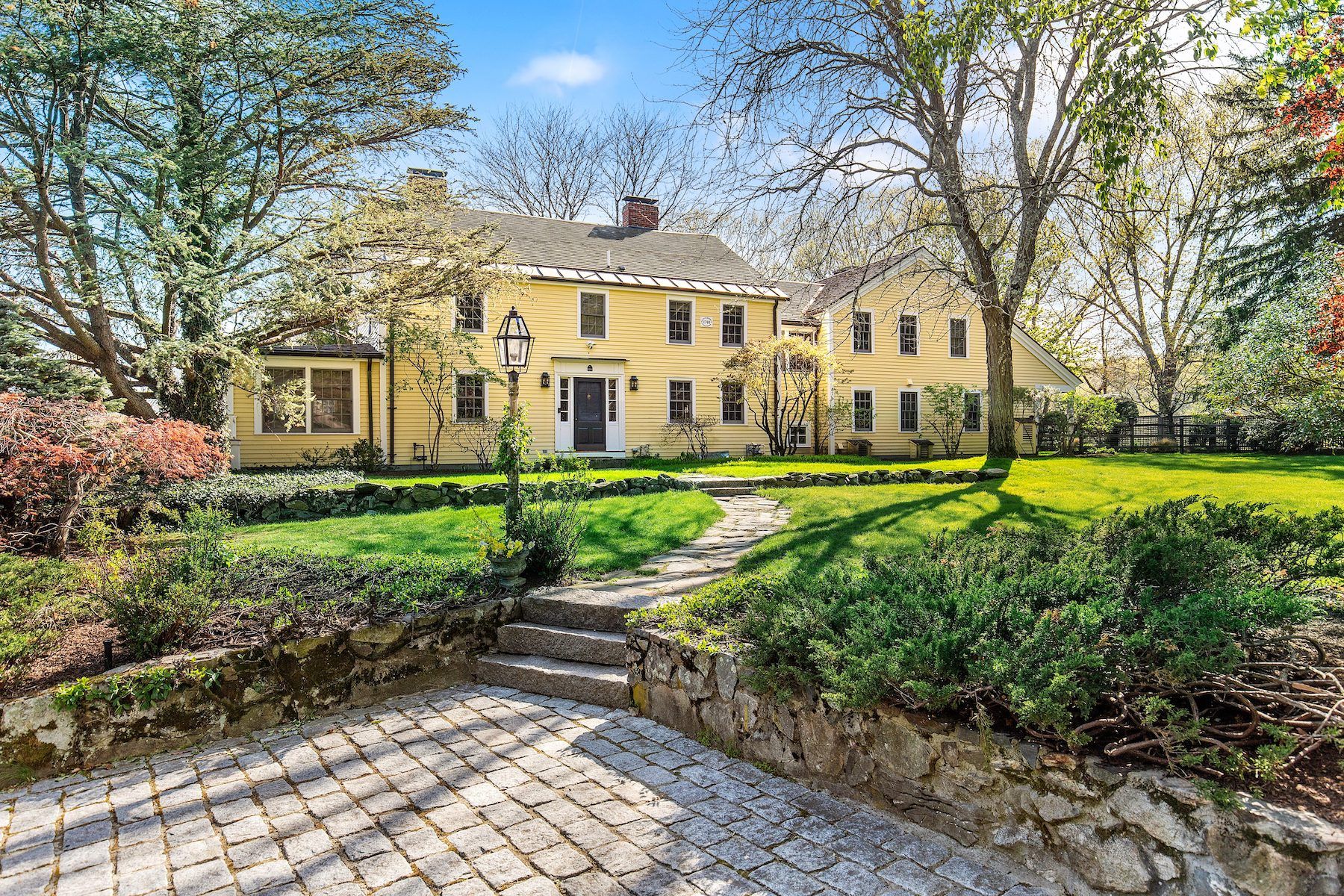  151 Oakland Street, Wellesley, MA, 02481 - 物件實景