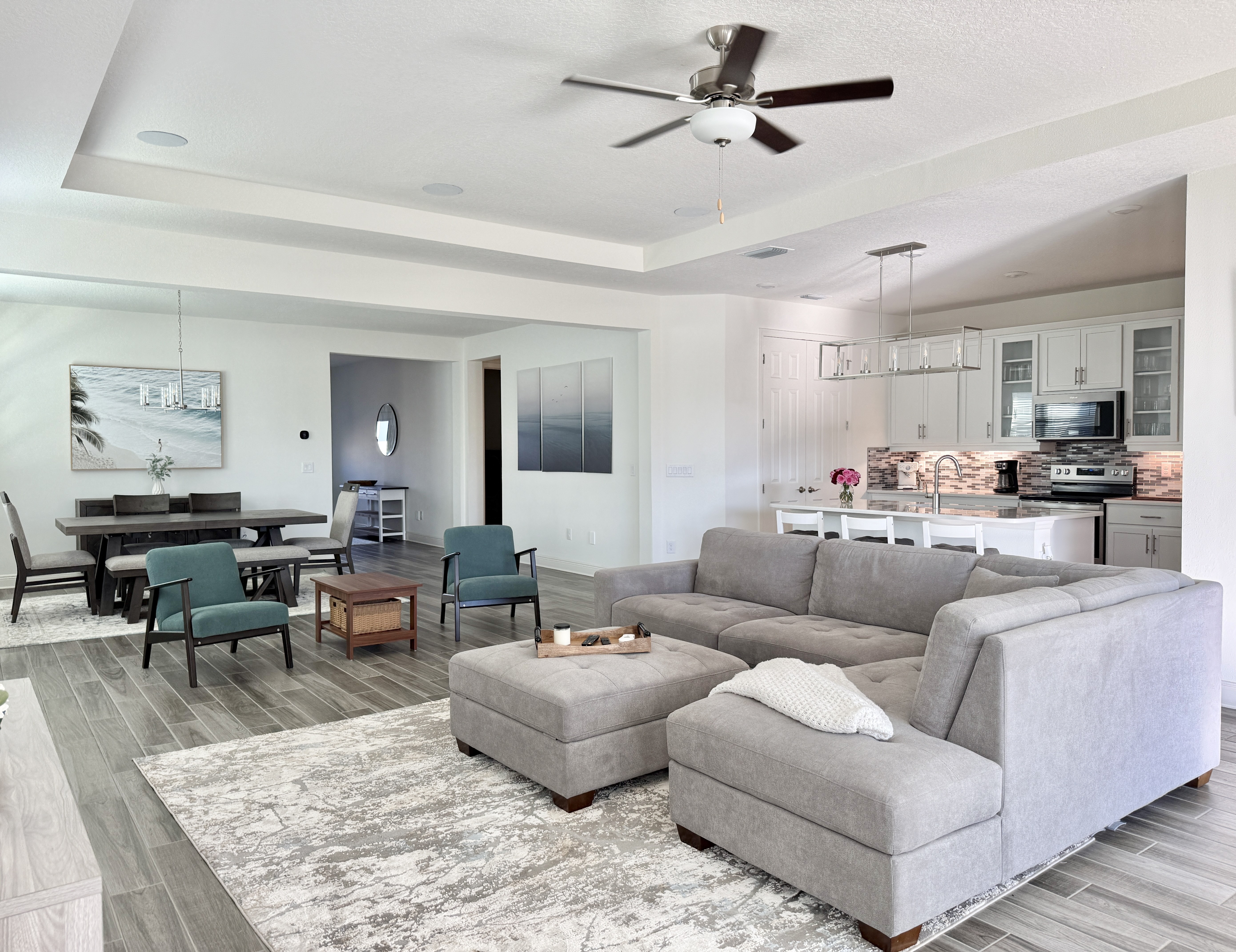 Seffner, Florida, 33584, United States, 4 Bedrooms Bedrooms, ,3 BathroomsBathrooms,Residential,For Sale,1979664