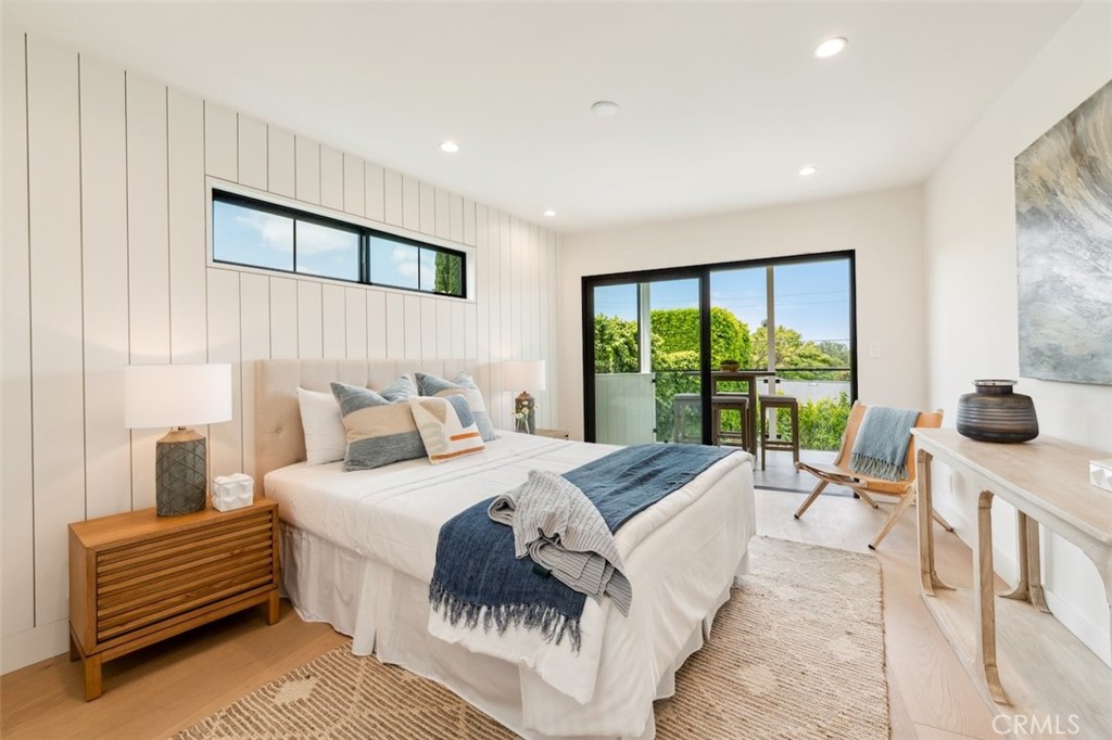 Sherman Oaks, California, 91423, United States, 4 Bedrooms Bedrooms, ,6 BathroomsBathrooms,Residential,For Sale,1960498