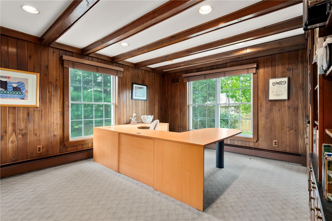 Cranston, Rhode Island, 02920, United States, 4 Bedrooms Bedrooms, ,5 BathroomsBathrooms,Residential,For Sale,1916755