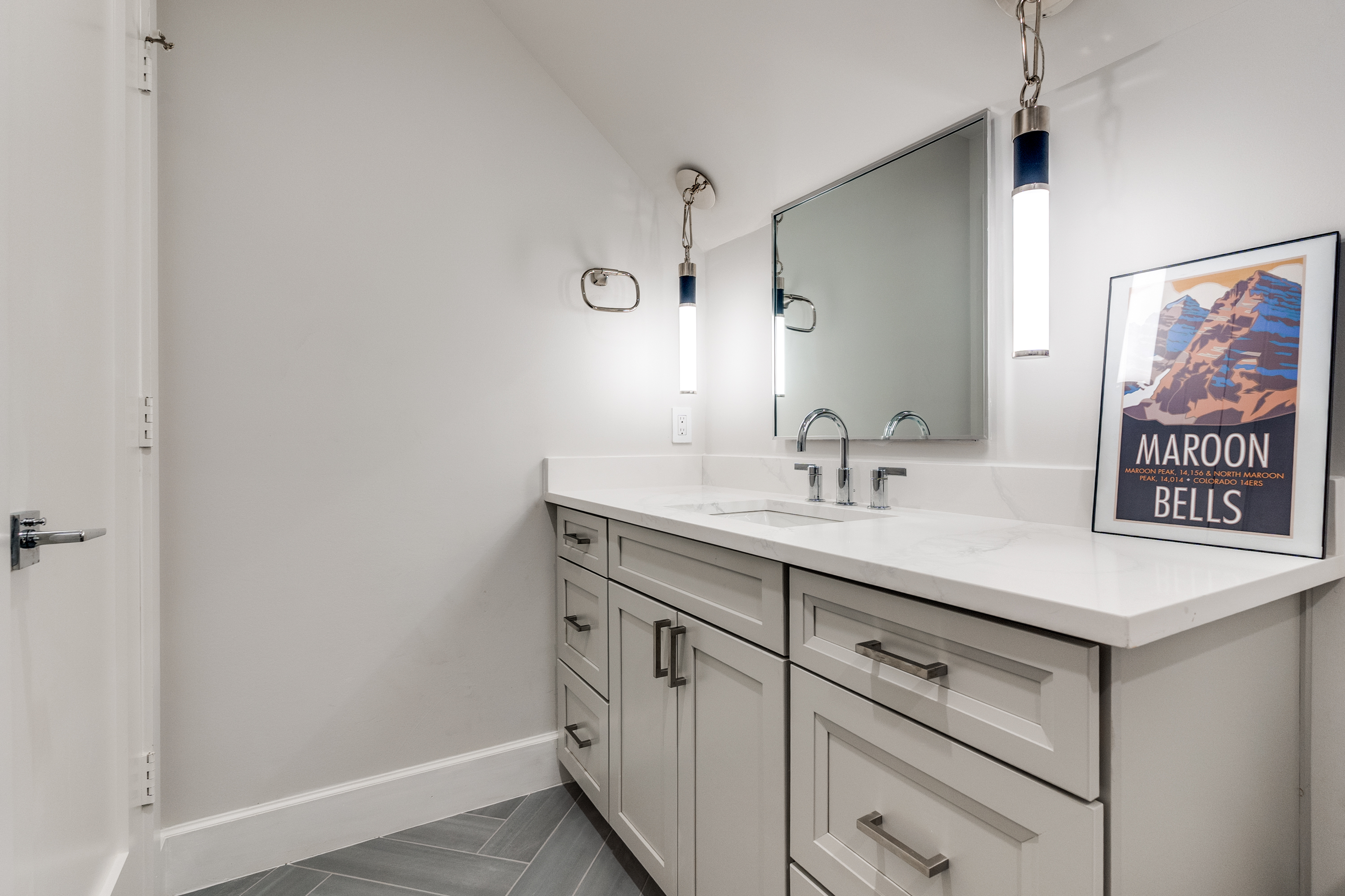  Stylish Single-Family Attached Home in Highland Park’s French Streets - 物件實景