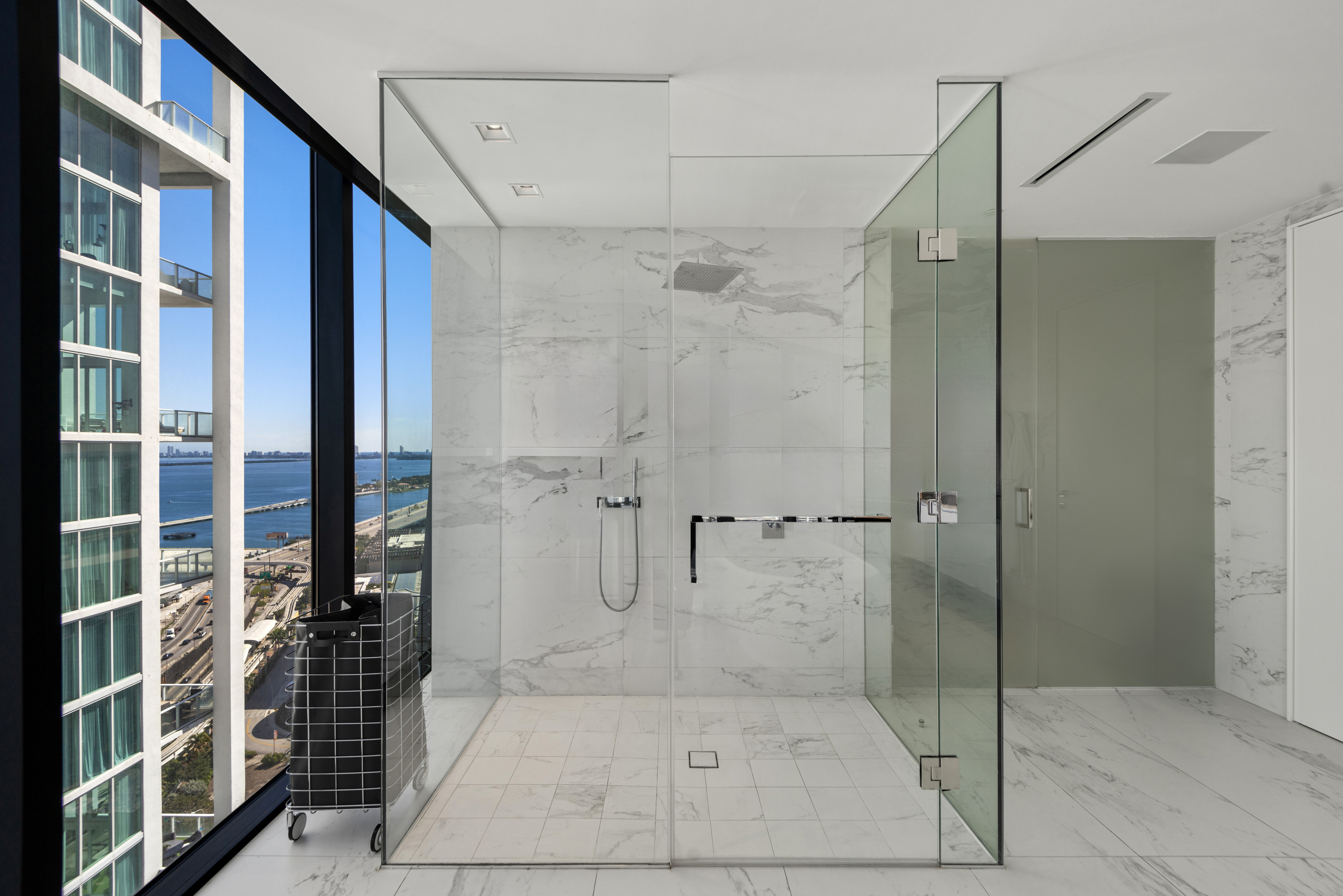  1000 Biscayne Blvd, Miami, FL, 33132 - 物件實景