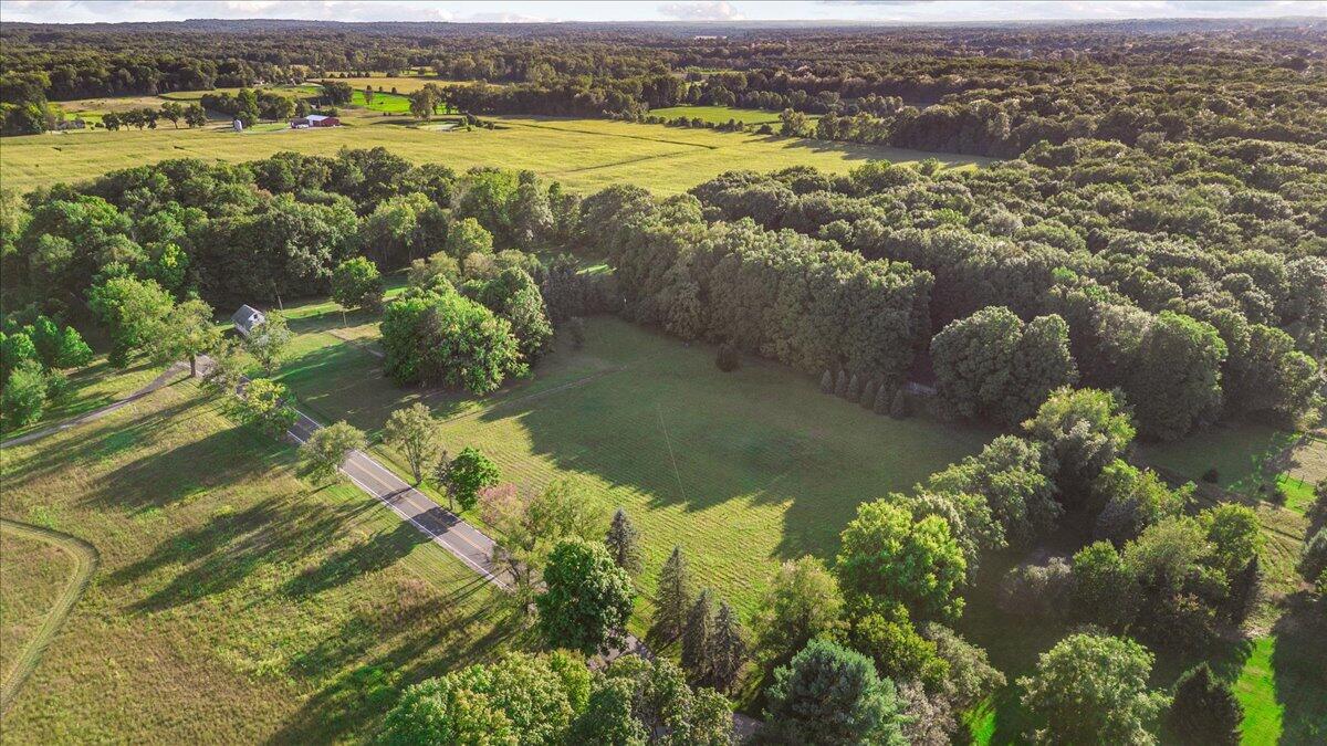 La Porte, Indiana, 46350, United States, 2 Bedrooms Bedrooms, ,Residential,For Sale,1868800