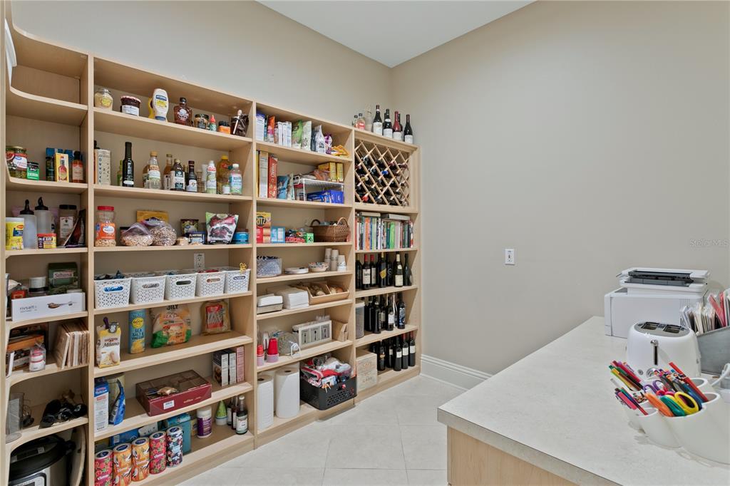 Tampa, Florida, 33618, United States, 4 Bedrooms Bedrooms, ,4 BathroomsBathrooms,Residential,For Sale,1903657