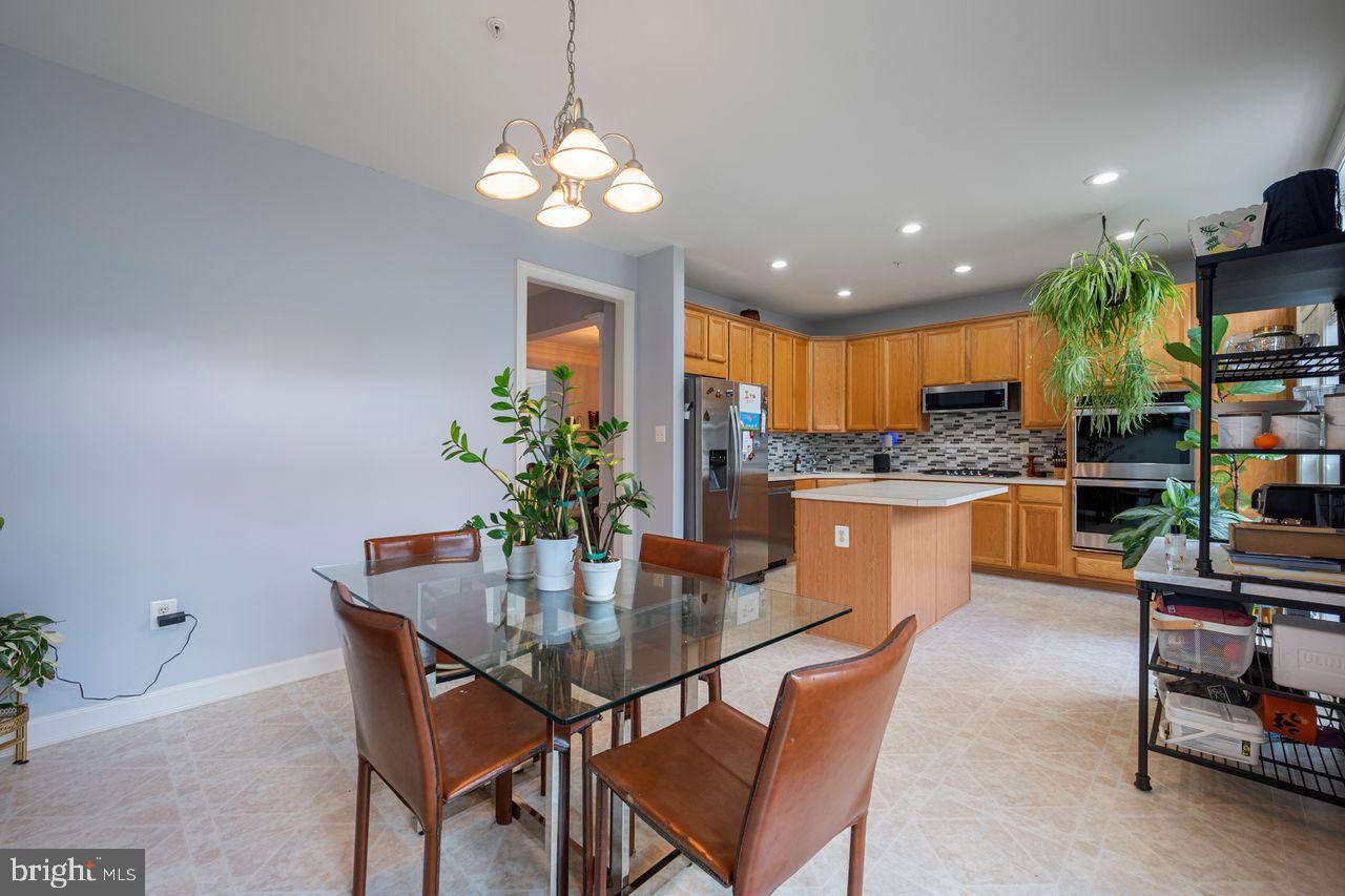 Clarksburg, Maryland, 20871, United States, 3 Bedrooms Bedrooms, ,3 BathroomsBathrooms,Residential,For Sale,1885588