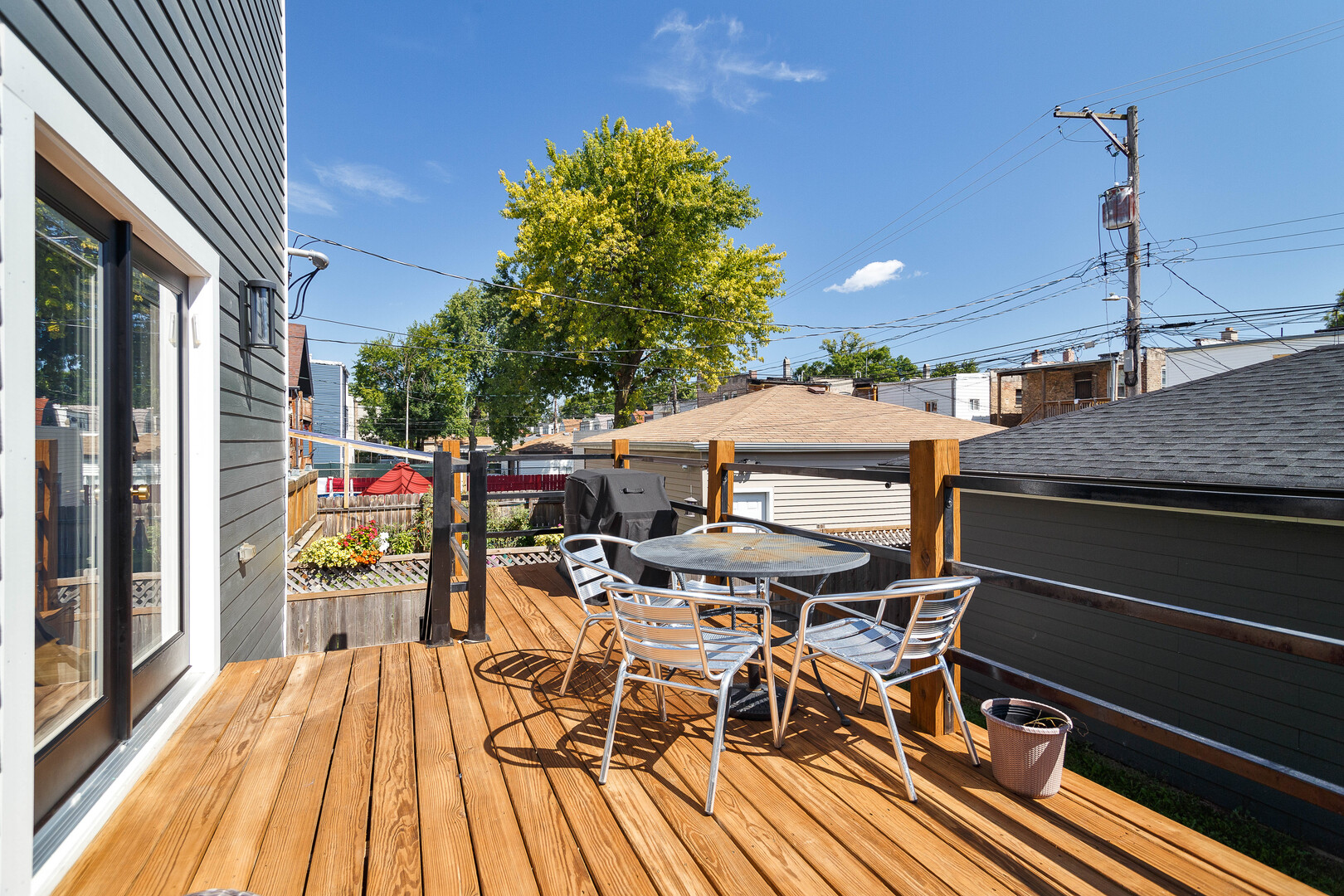 Chicago, Illinois, 60651, United States, 5 Bedrooms Bedrooms, ,6 BathroomsBathrooms,Residential,For Sale,1988146