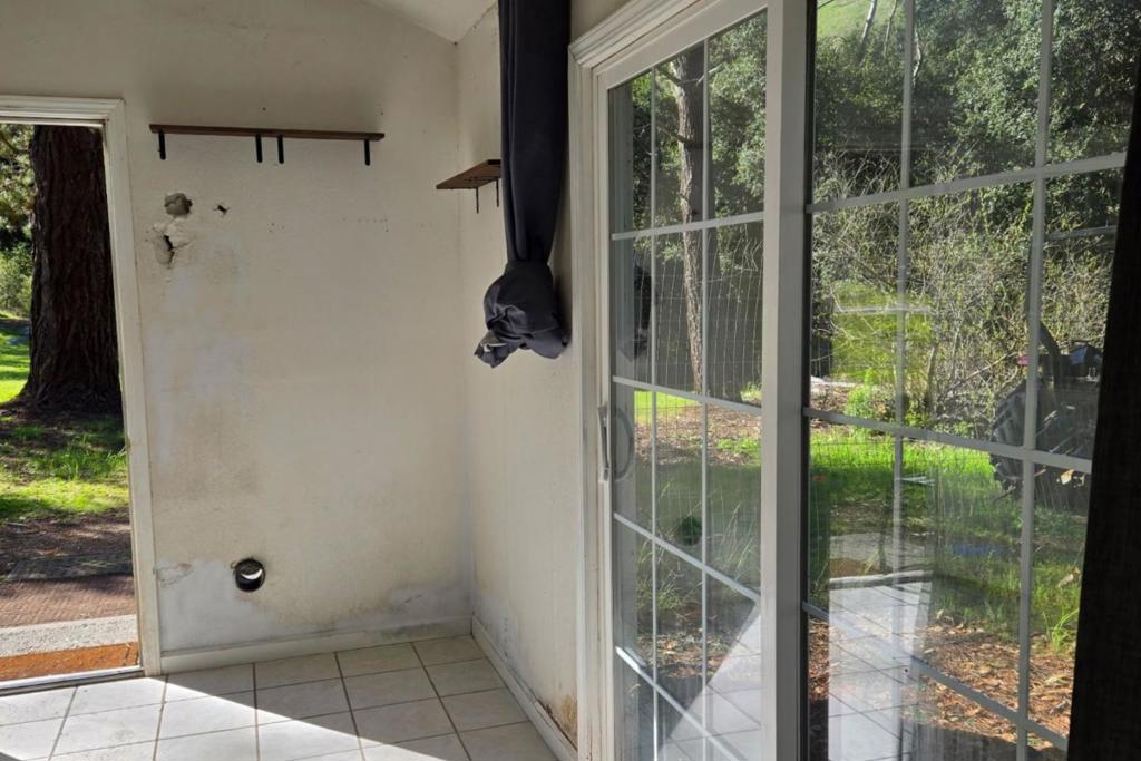 Salinas, California, 93908, United States, ,2 BathroomsBathrooms,Residential,For Sale,2006141