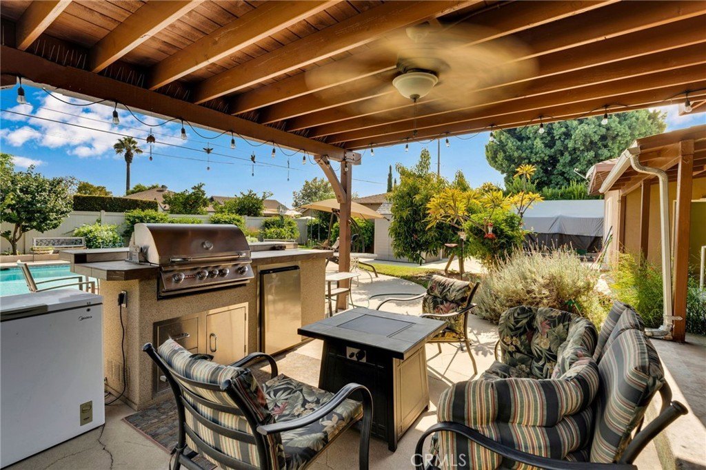 Covina, California, 91722, United States, 3 Bedrooms Bedrooms, ,2 BathroomsBathrooms,Residential,For Sale,1915523