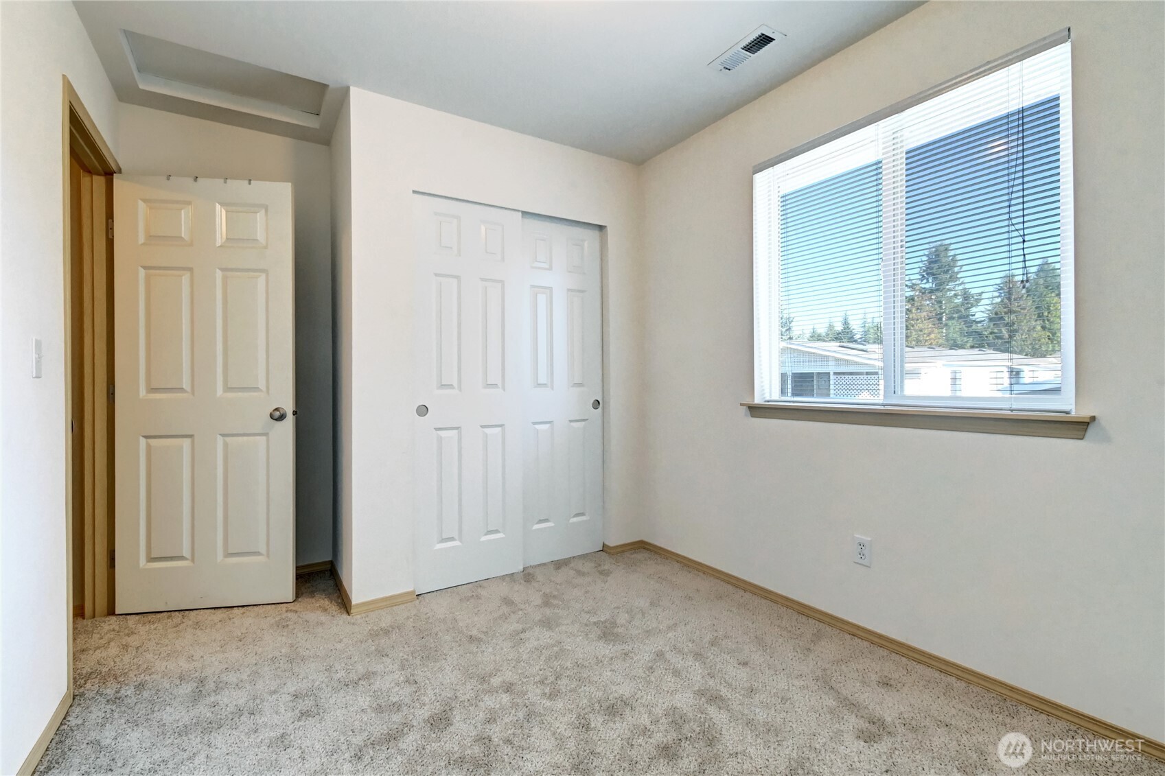 Everett, Washington, 98204, United States, 3 Bedrooms Bedrooms, ,3 BathroomsBathrooms,Residential,For Sale,1964050