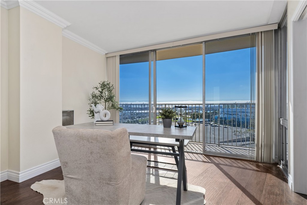 Long Beach, California, 90802, United States, 3 Bedrooms Bedrooms, ,2 BathroomsBathrooms,Residential,For Sale,1989203