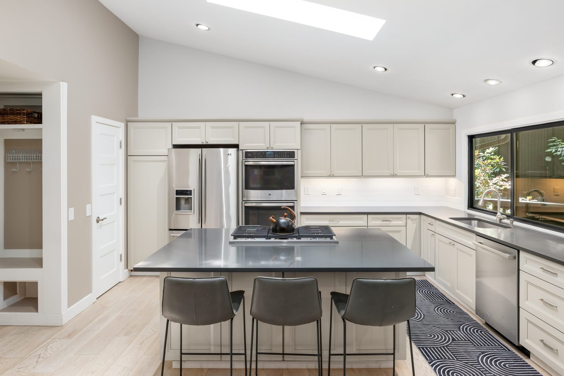  5833 SW LANE CT Portland, OR 97221 - 物件實景