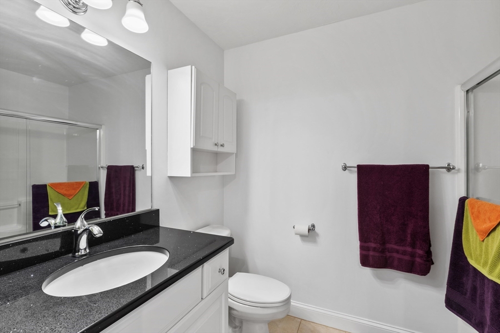 Westford, Massachusetts, 01886, United States, 3 Bedrooms Bedrooms, ,4 BathroomsBathrooms,Residential,For Sale,1981714