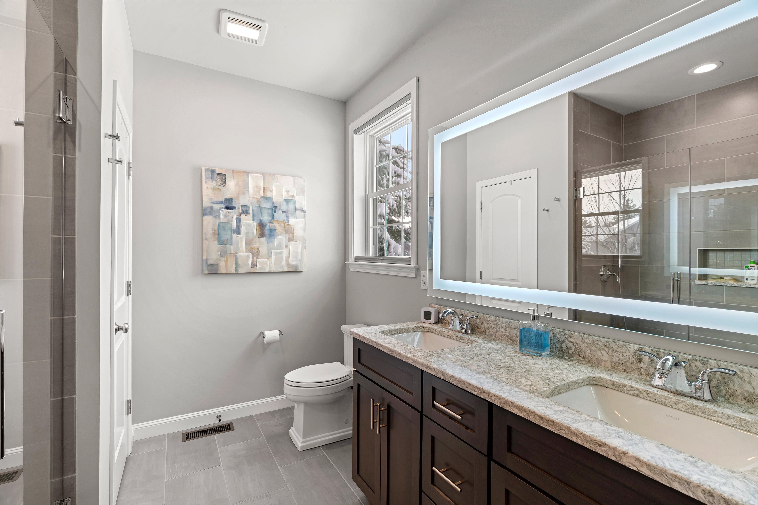 Manchester, New Hampshire, 03102, United States, 3 Bedrooms Bedrooms, ,3 BathroomsBathrooms,Residential,For Sale,2003193