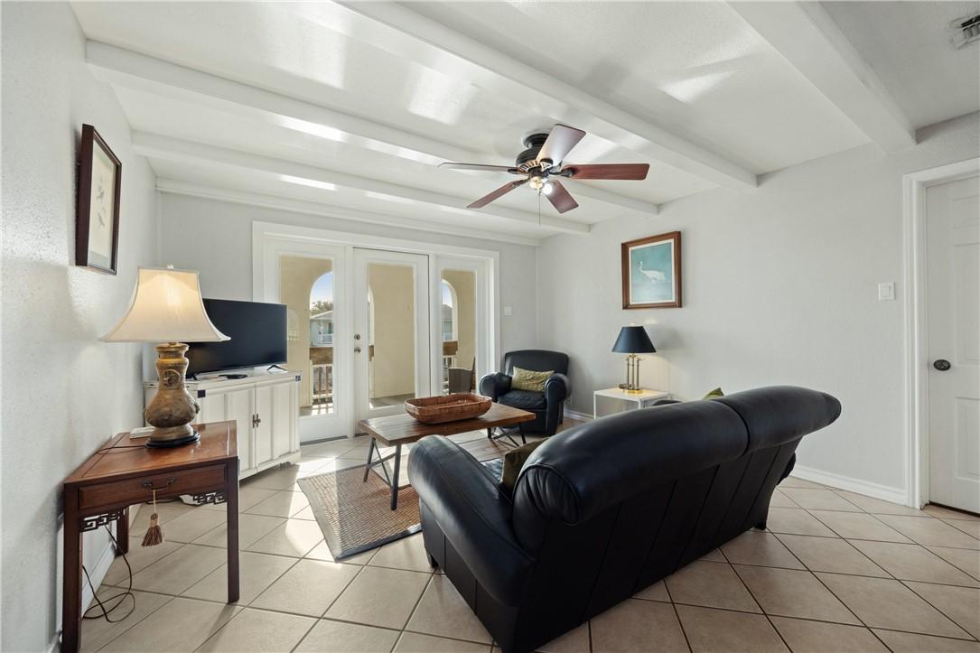 Rockport, Texas, 78382, United States, 4 Bedrooms Bedrooms, ,3 BathroomsBathrooms,Residential,For Sale,1691241