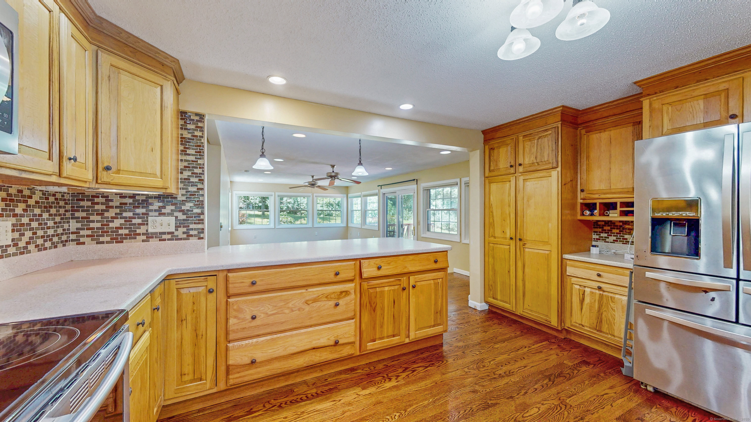 West Hartford, Connecticut, 06107, United States, 5 Bedrooms Bedrooms, ,3 BathroomsBathrooms,Residential,For Sale,1876446
