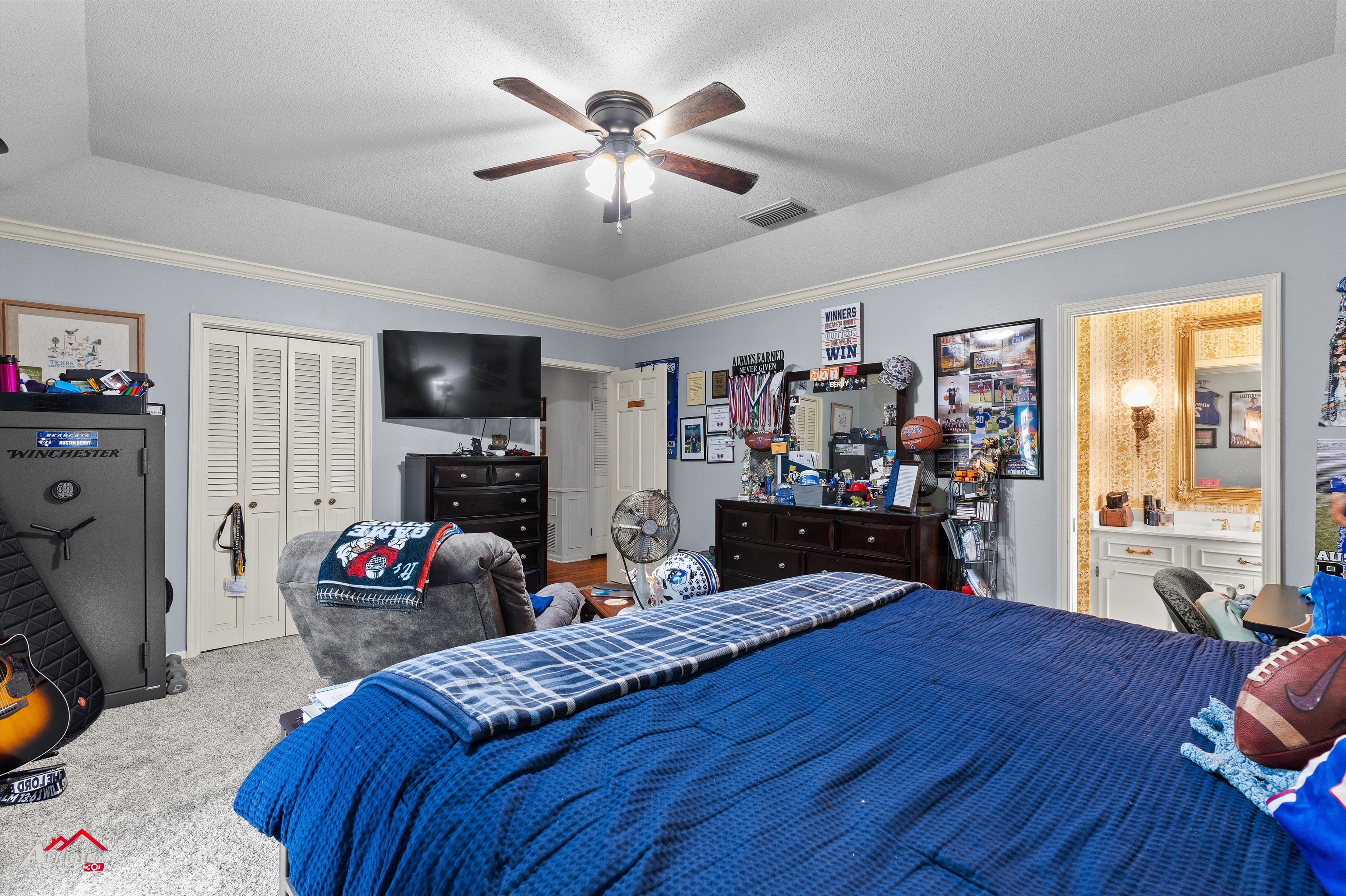 Henderson, Texas, 75654, United States, 3 Bedrooms Bedrooms, ,4 BathroomsBathrooms,Residential,For Sale,1975189